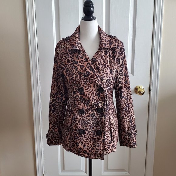Majora Animal Print Double Breasted Short Trench Coat - Picture 3 of 7